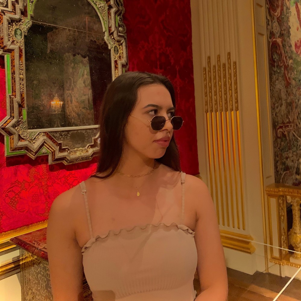 Meet your Posher, Steffy